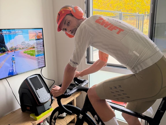 COROS y Zwift: Sincroniza tus entrenamientos indoor y outdoor